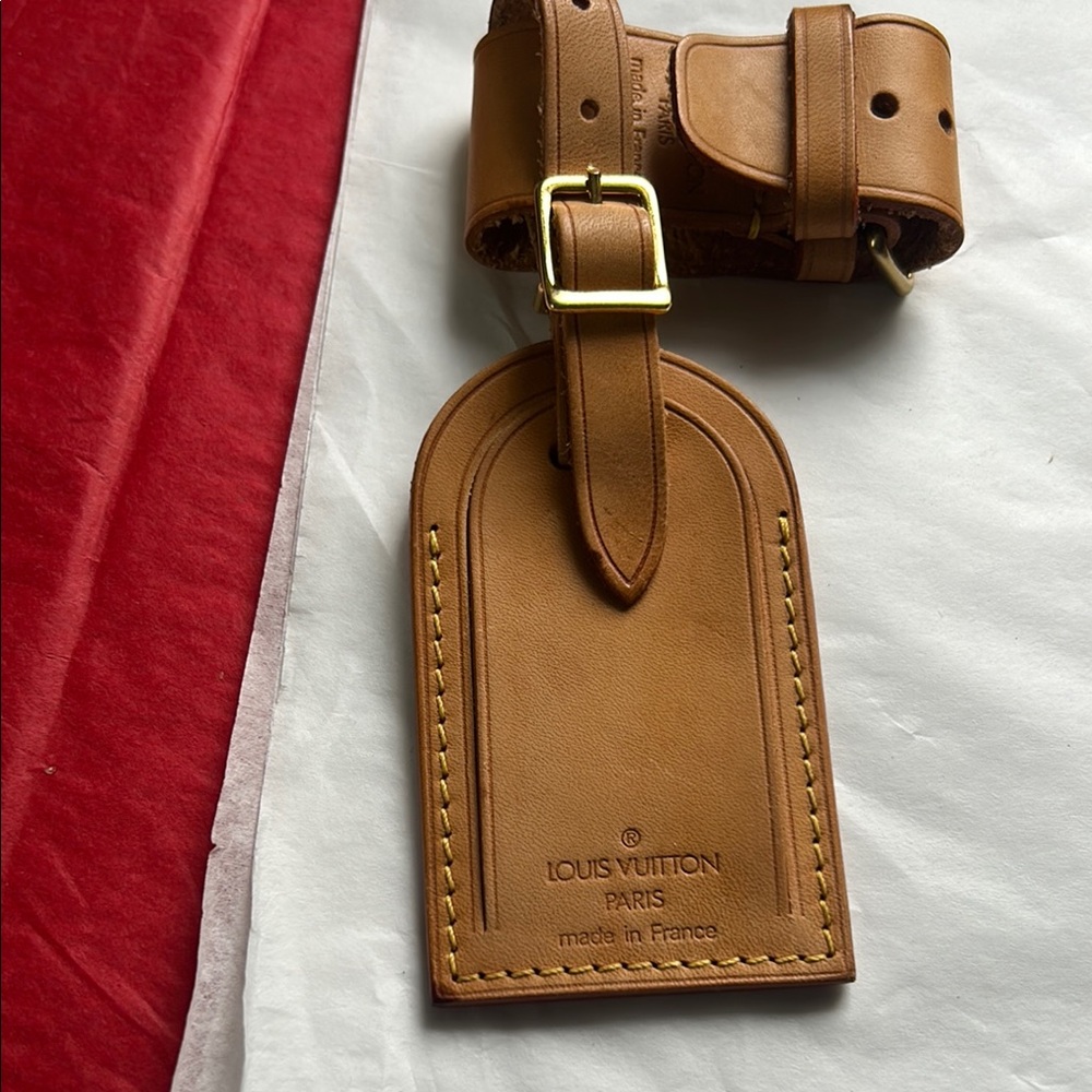 Louis Vuitton Tan Leather Men's Bag tag